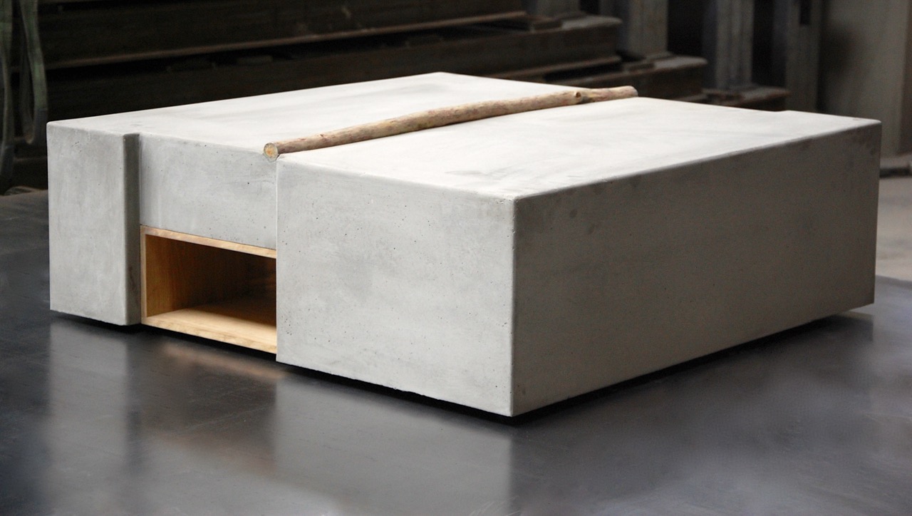 Catherine Op de Beeck's Zatara furniture made of concrete and driftwood. More #concrete on the blog.
